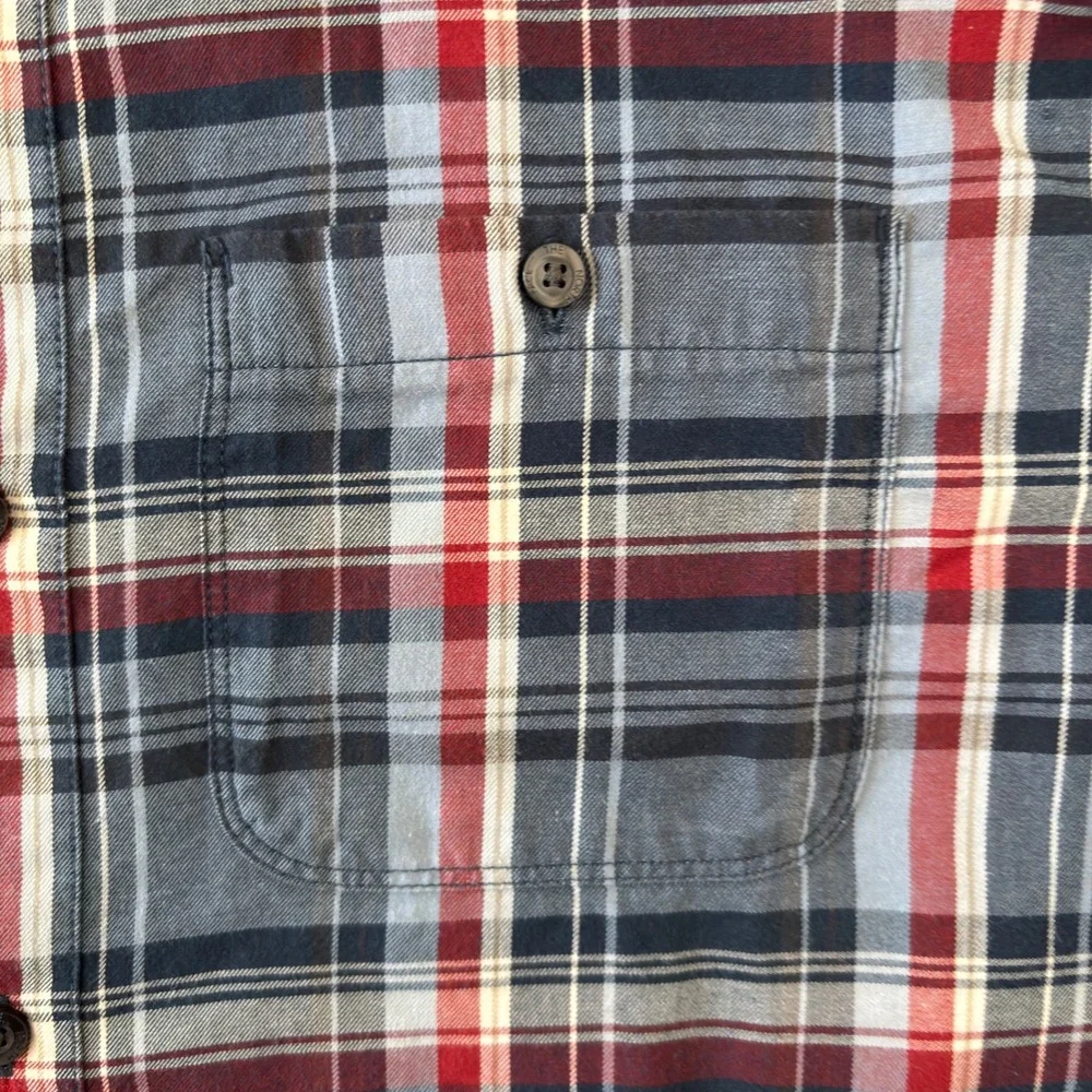 The North Face Mens XL Short Sleeve Plaid Button Down Shirt Blue Red White